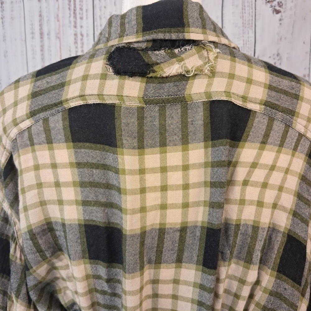 WE THE FREE S Pacific Dawn Drawstring Top Black Plaid Ruched Sleeve Raw Hem Snap - Picture 6 of 9